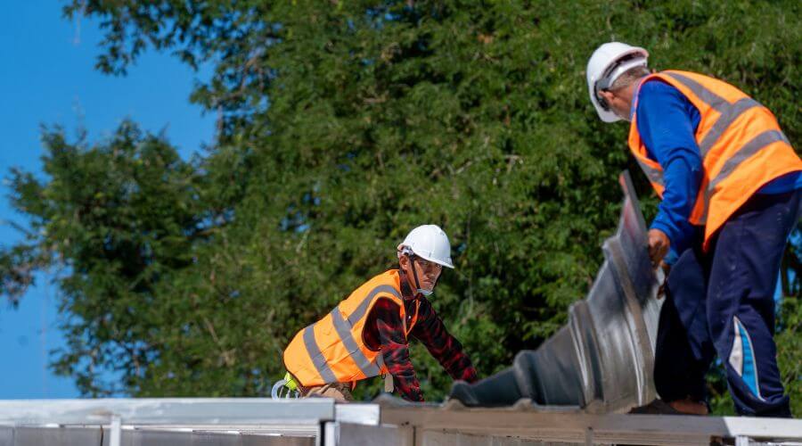 Expert top industrial roofings services in Lyons, KS
